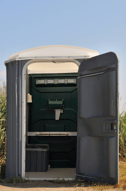 Portable Toilet Options We Offer in Hicksville, OH